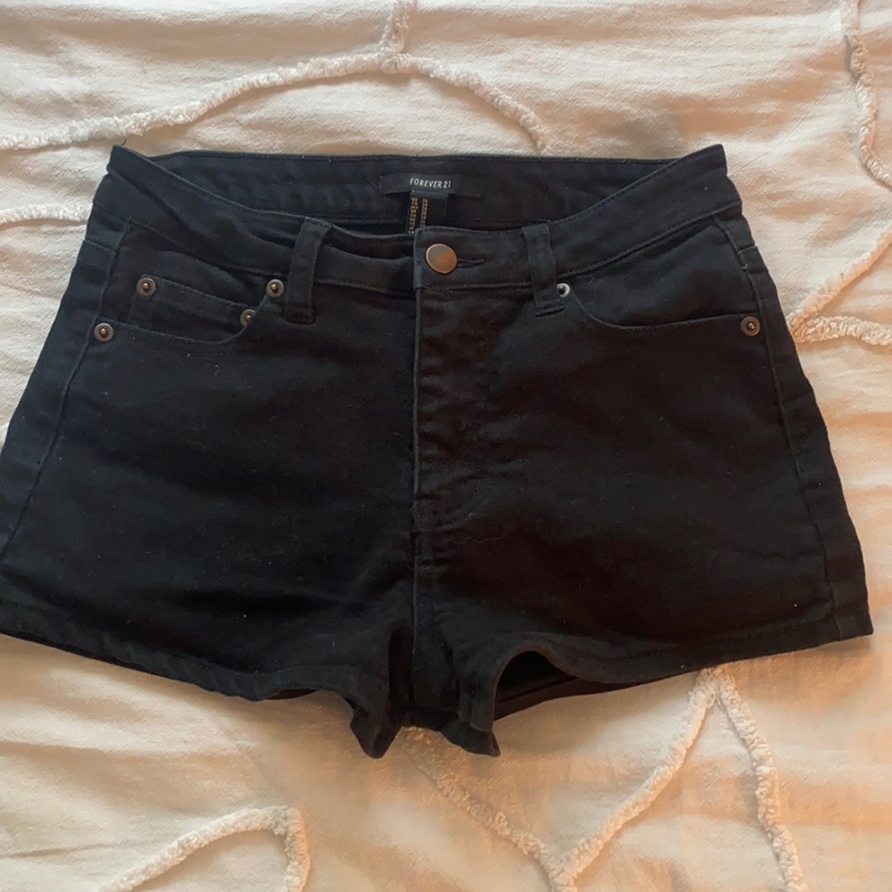 Black forever 21 shorts